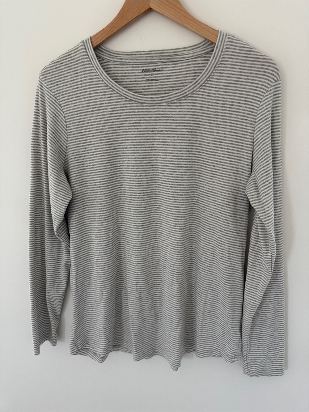 Eddie Bauer Light Gray & White Striped Long Sleeve Tee Size XL